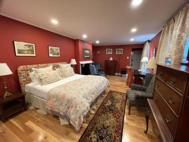 La Reserve Bed and breakfast