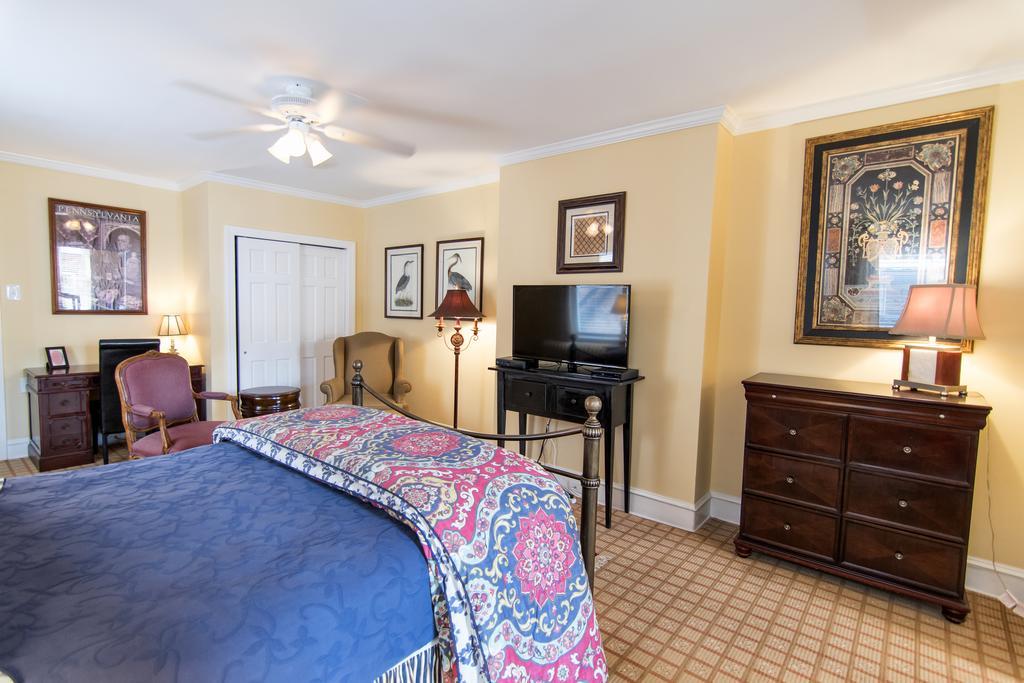 La Reserve Bed & Breakfast 3*