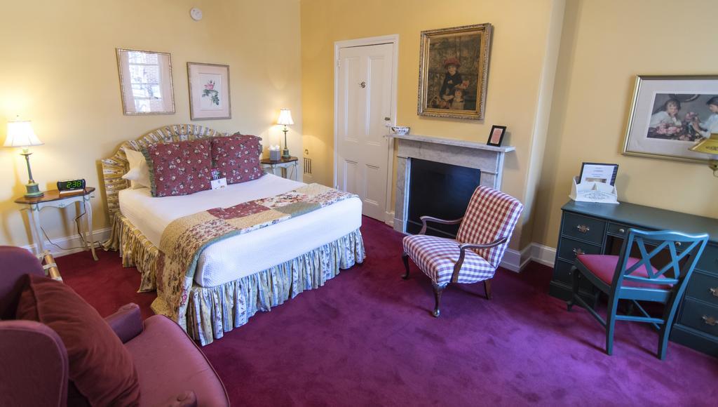 La Reserve Bed & Breakfast