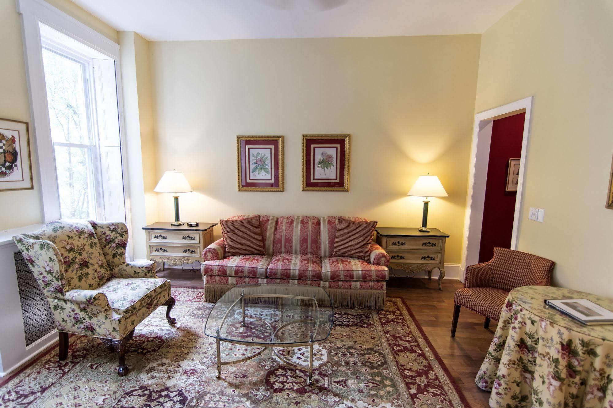 La Reserve Bed & Breakfast Philadelphia